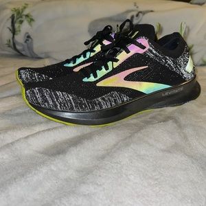 Men’s Brooks Levitate 4